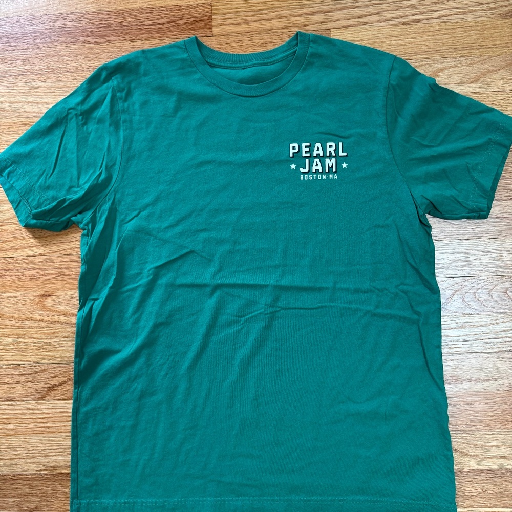 Pearl Jam Boston Sept 2024 Fenway Park Concert Day T-shirt Size Extra Large